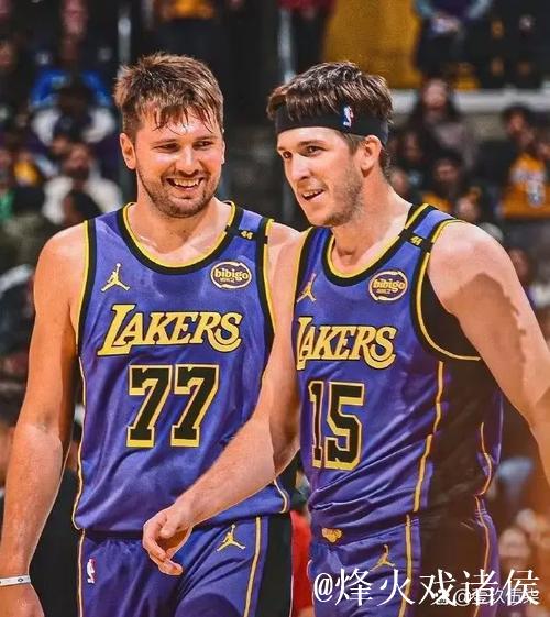 湖人116-114太阳2喜2忧!老詹+替补太重要,东契奇+斯玛特展弊端 湖人116-114太阳2喜2忧!老詹+替补太重要,东契奇+斯玛特展弊端