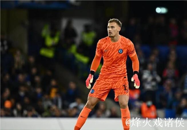 记者:新赛季桑切斯和约根森竞争切尔西首发,引进新门将可能不大 记者:新赛季桑切斯和约根森竞争切尔西首发,引进新门将可能不大