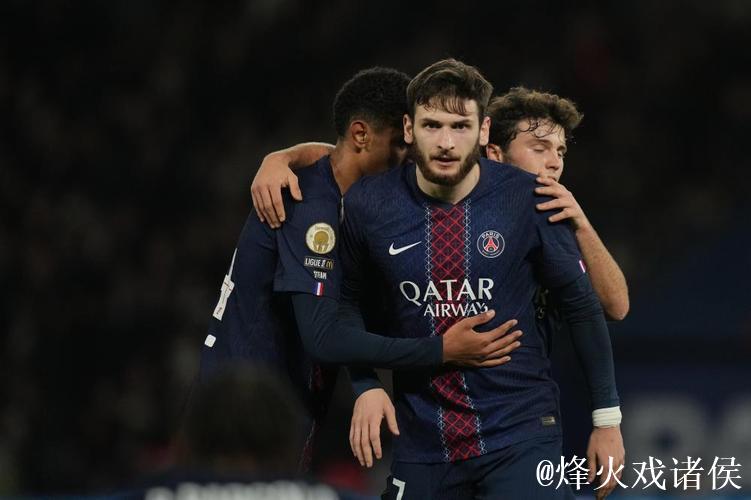 法甲-K77双响马尤卢传射 巴黎5-0雷恩距榜首1分