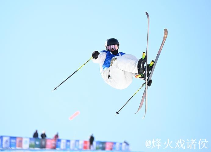 U型场地世界杯卡尔加里站：中国选手收获两银